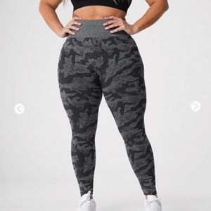 Nvgtn black camo seamless leggings